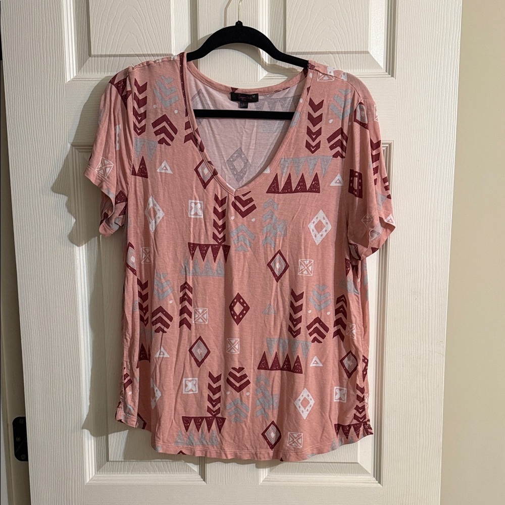 Geometric Print Short Sleeve Top in Pink